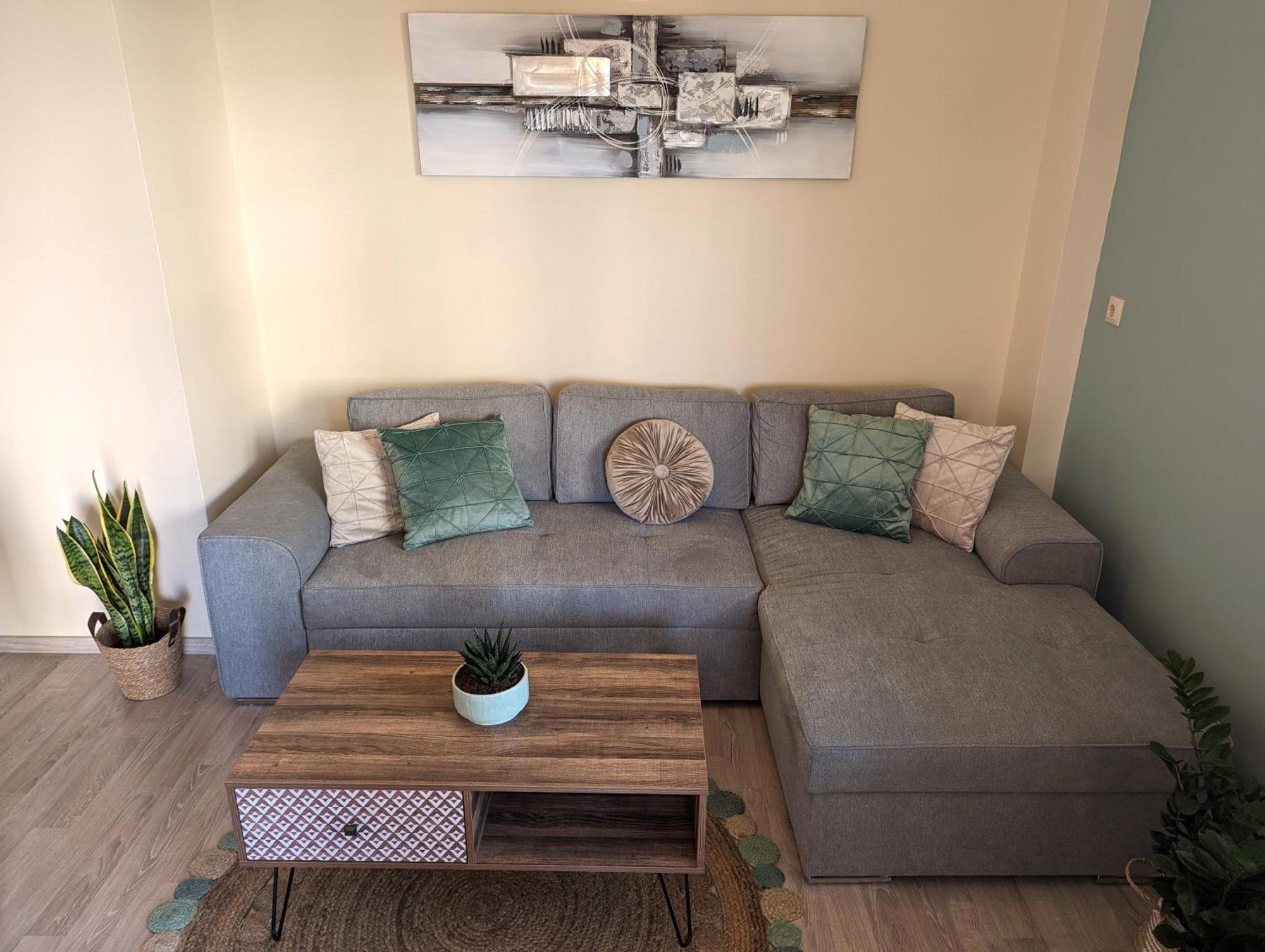 Apartament Modern Mint Sunny House Near The Airport Spáta Zewnętrze zdjęcie