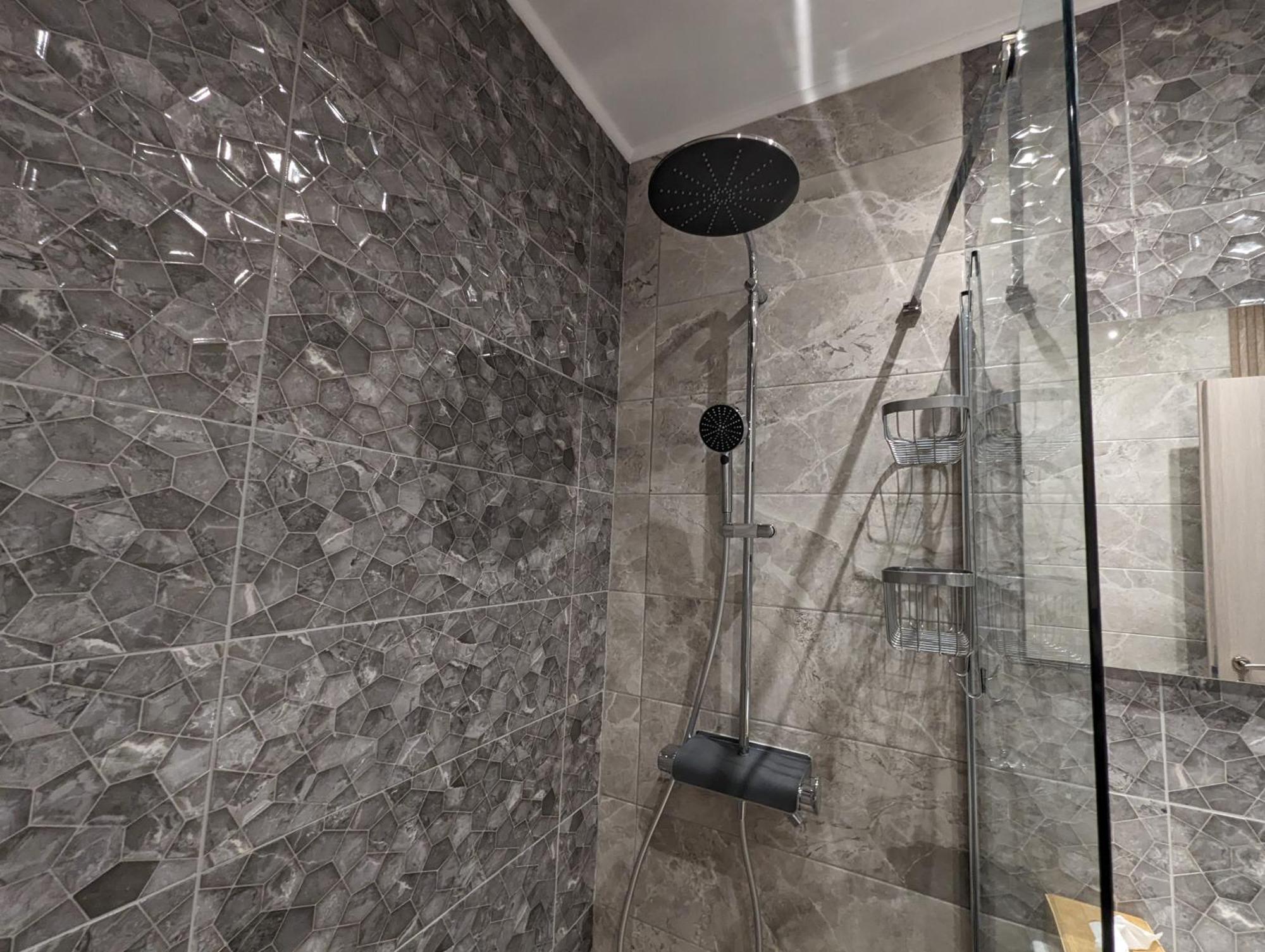 Apartament Modern Mint Sunny House Near The Airport Spáta Zewnętrze zdjęcie