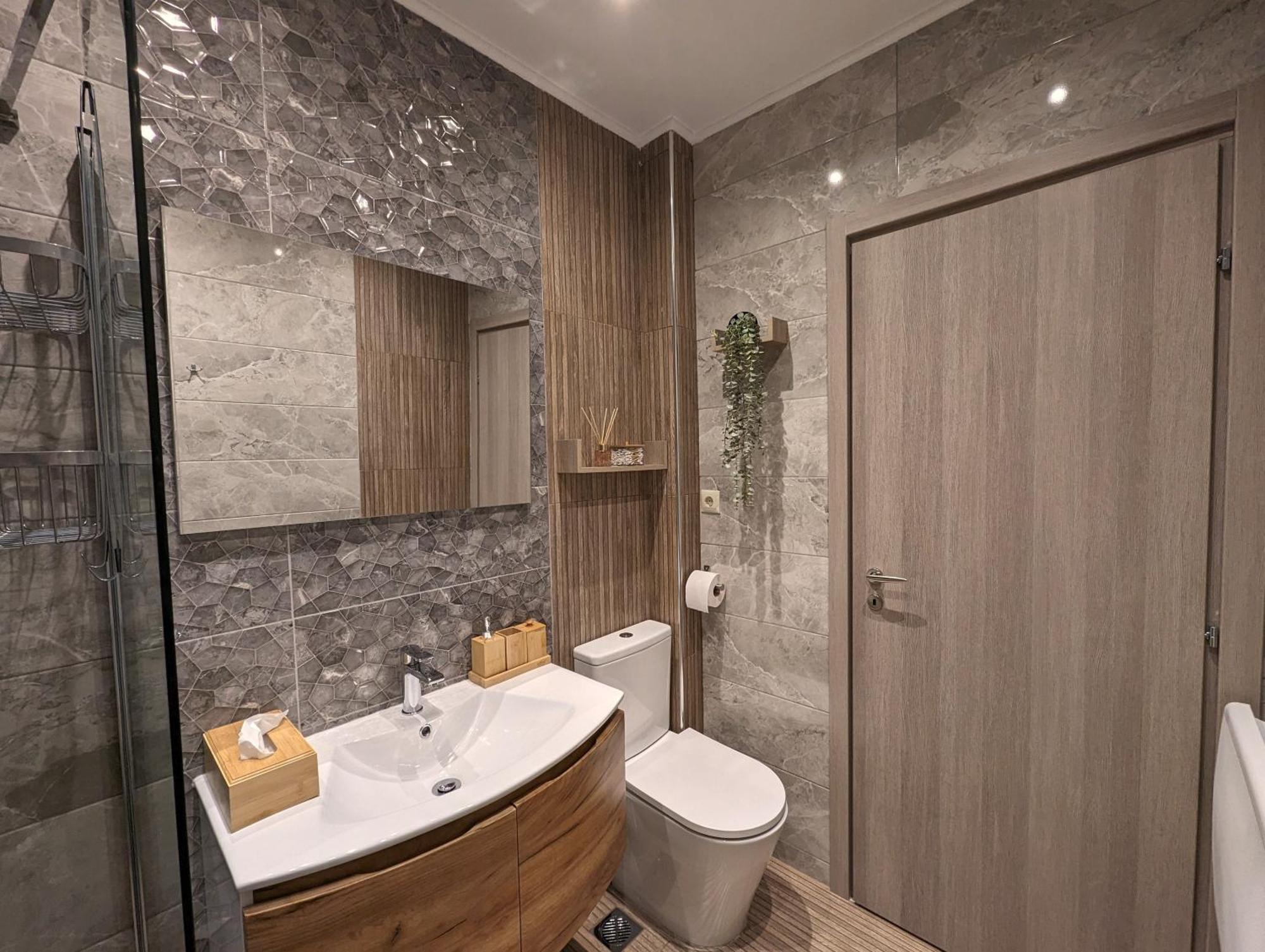 Apartament Modern Mint Sunny House Near The Airport Spáta Zewnętrze zdjęcie